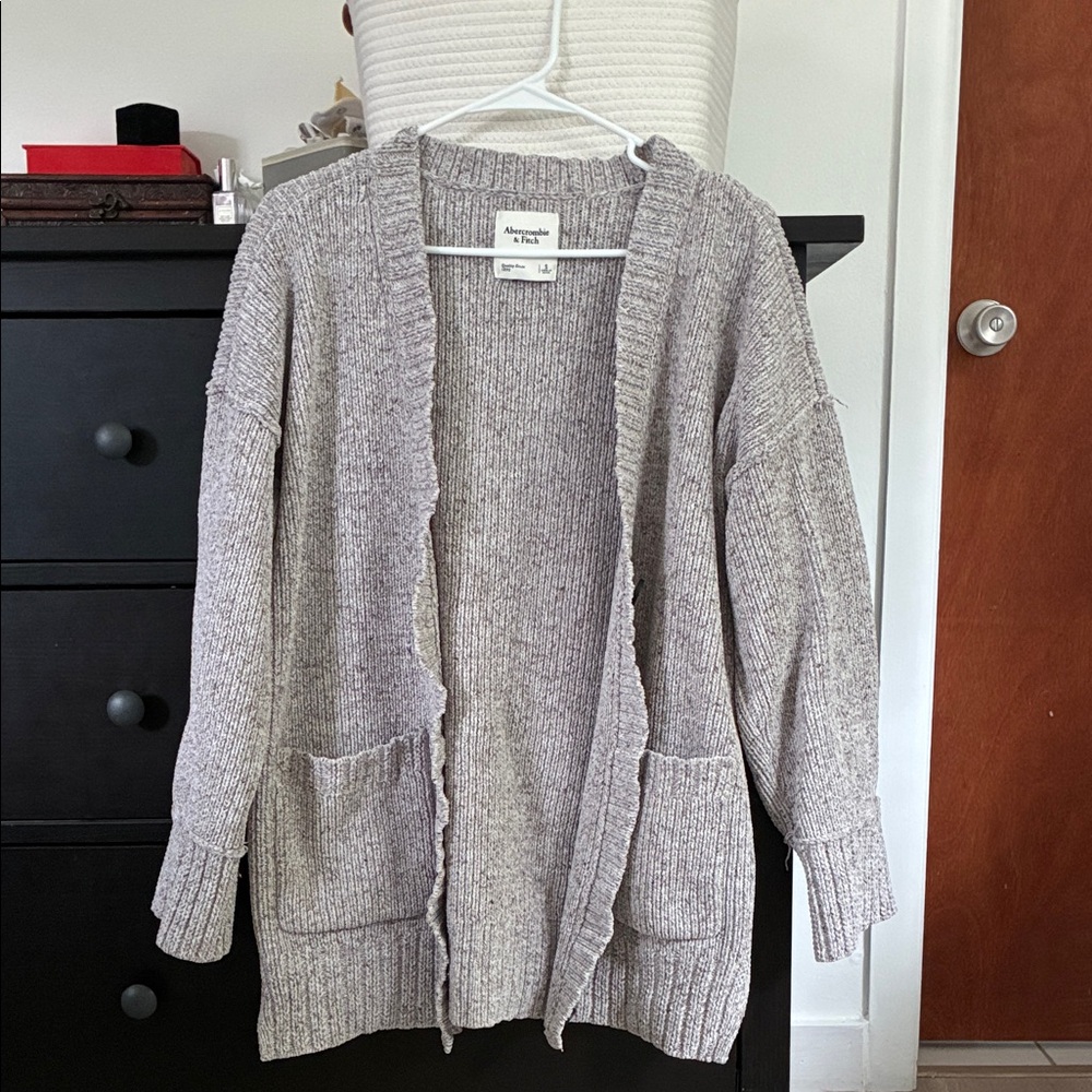 Abercrombie & Fitch Women’s Chunky Grey Cardigan